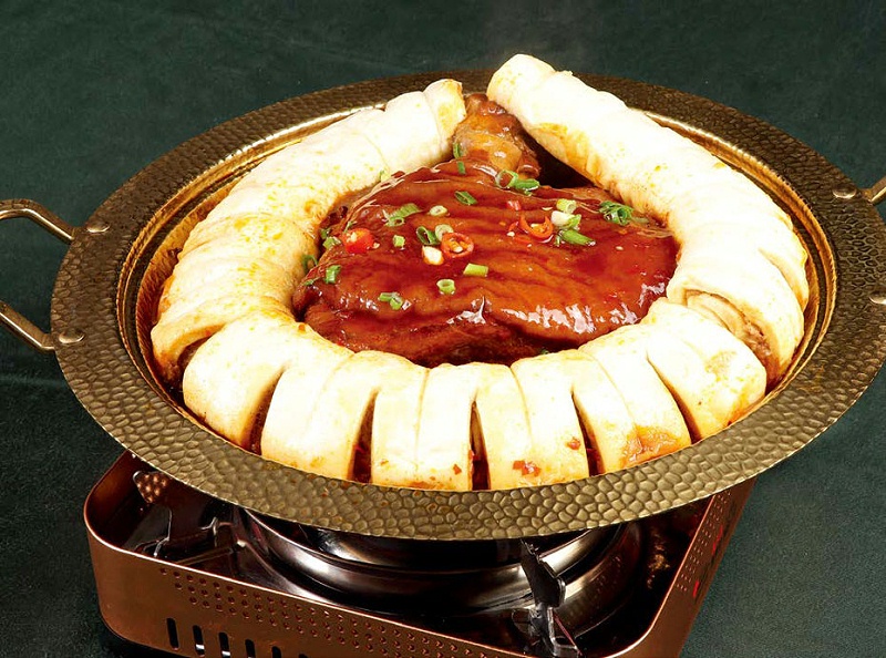 香辣肘子锅